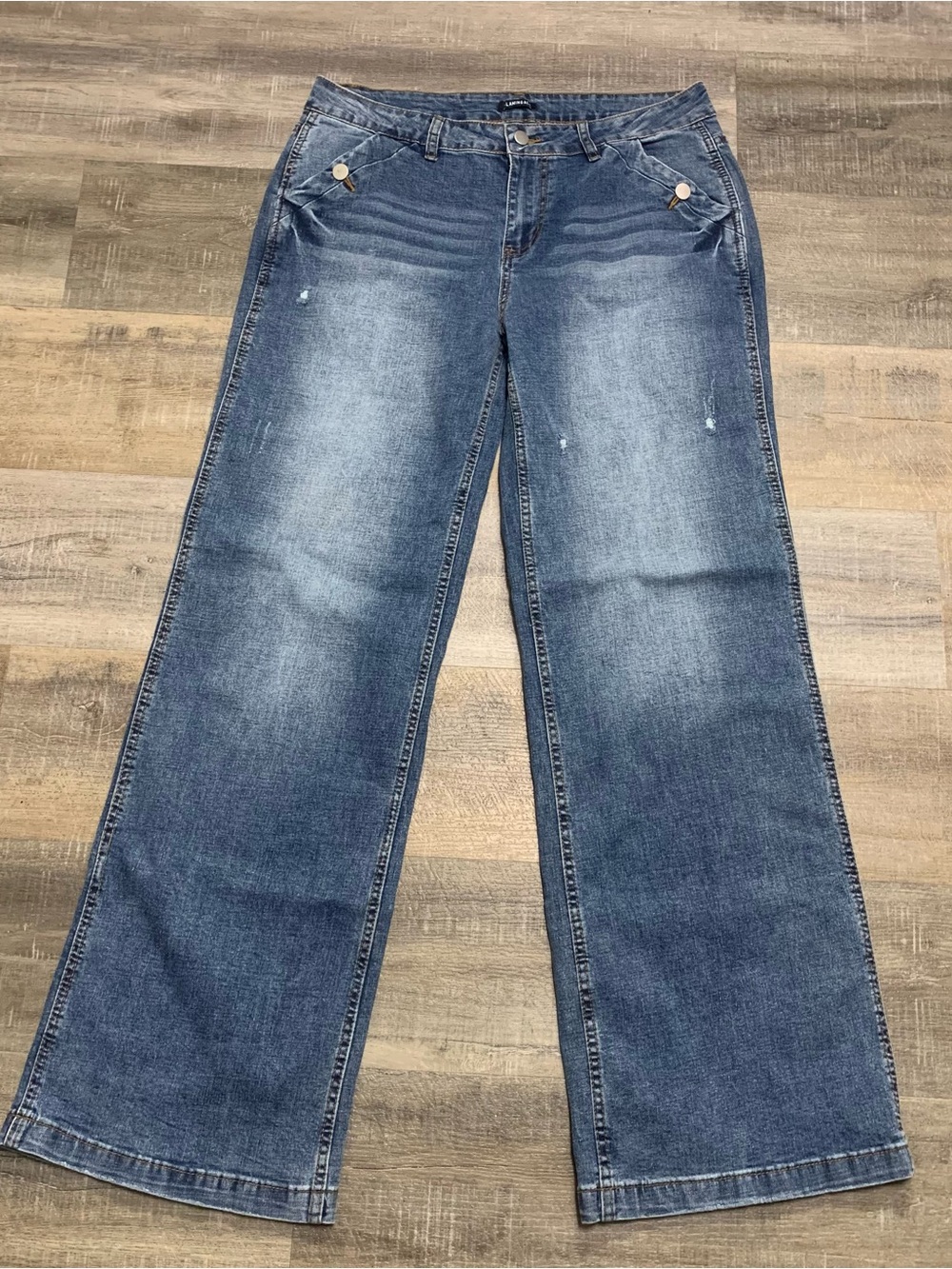 Flamingals Women’s XL Wide Leg Distressed Jeans 32 X 33